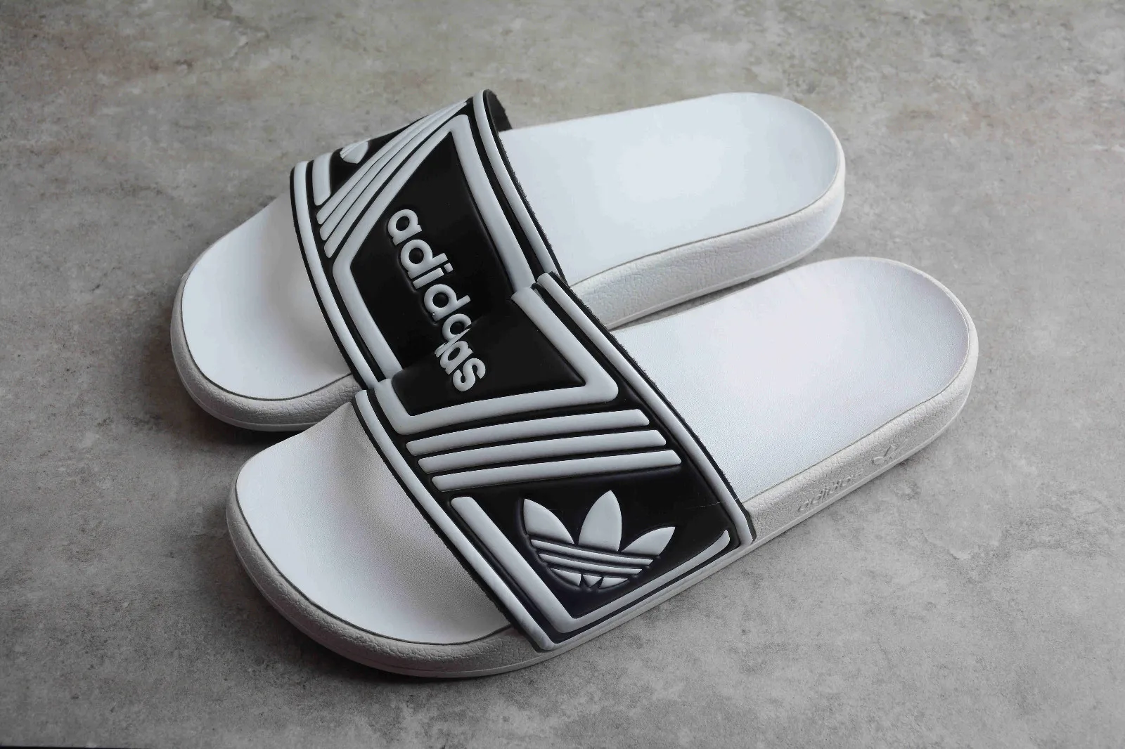 Adidas Adilette Premium Cloud White Core Black FX6688