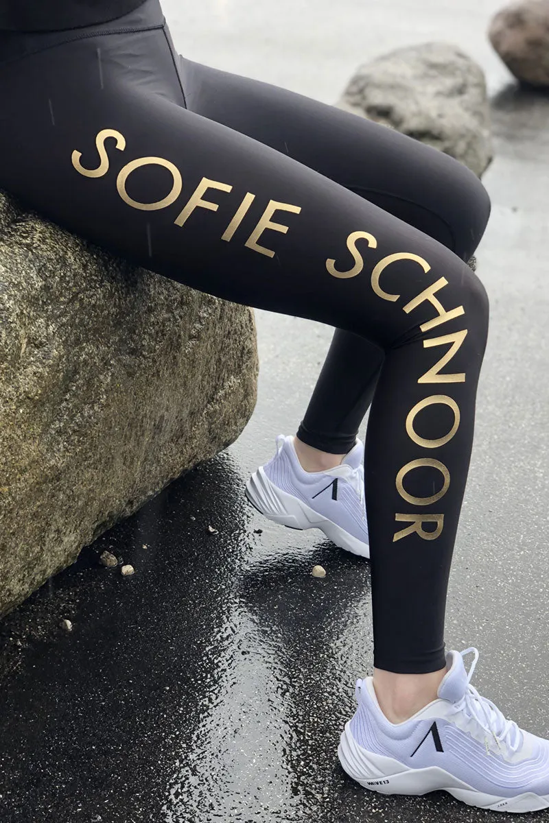 Joanne Leggings |Black & Gold |Logo leggings fra Sofie Schnoor