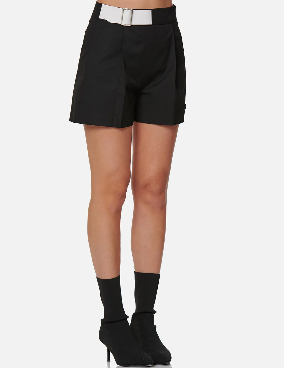 Partial Leather Buckle Belt Shorts