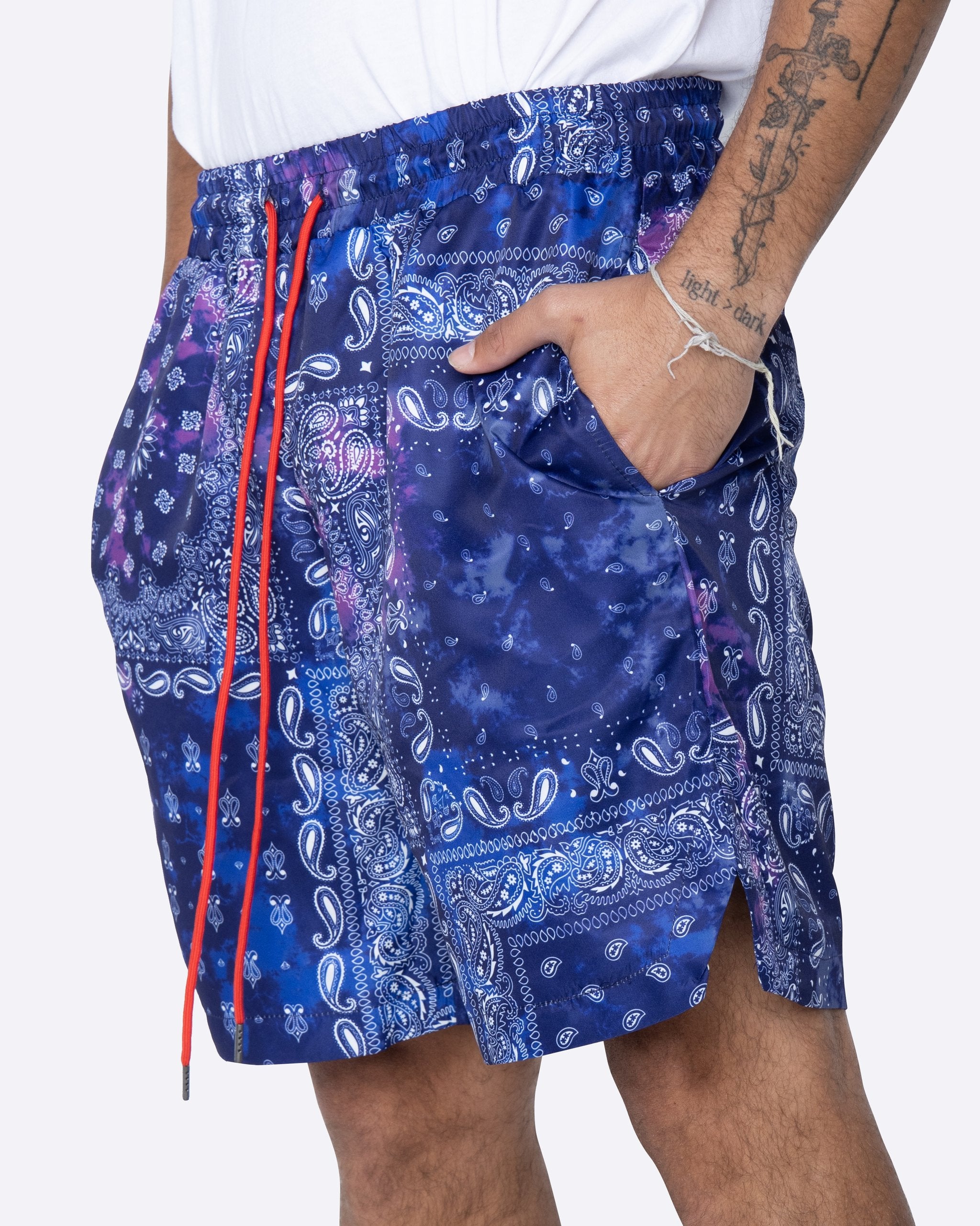 TIE DYED BANDANA SHORTS NAVY